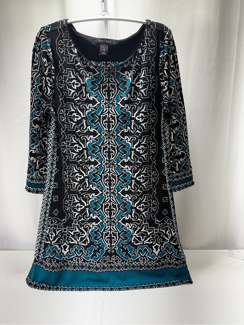 White House Black Market Black, White Teal Printed Long Sleeve Shift Dress 4367